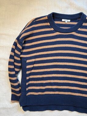 Casual Everyday Madewell Navy and Tan Horizontal Striped Sweater
